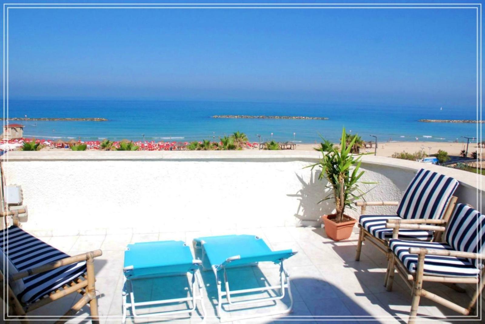 Bugrashov Beach 88 Hotel And Spa Тель-Авив Экстерьер фото